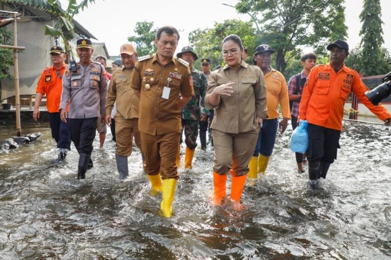 Gubernur Jateng Siapkan Rekayasa Cuaca untuk Selamatkan Semarang-Demak